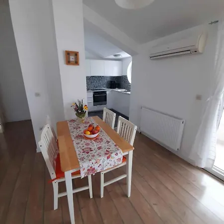 In Sukosan/zadar Riviera 8087